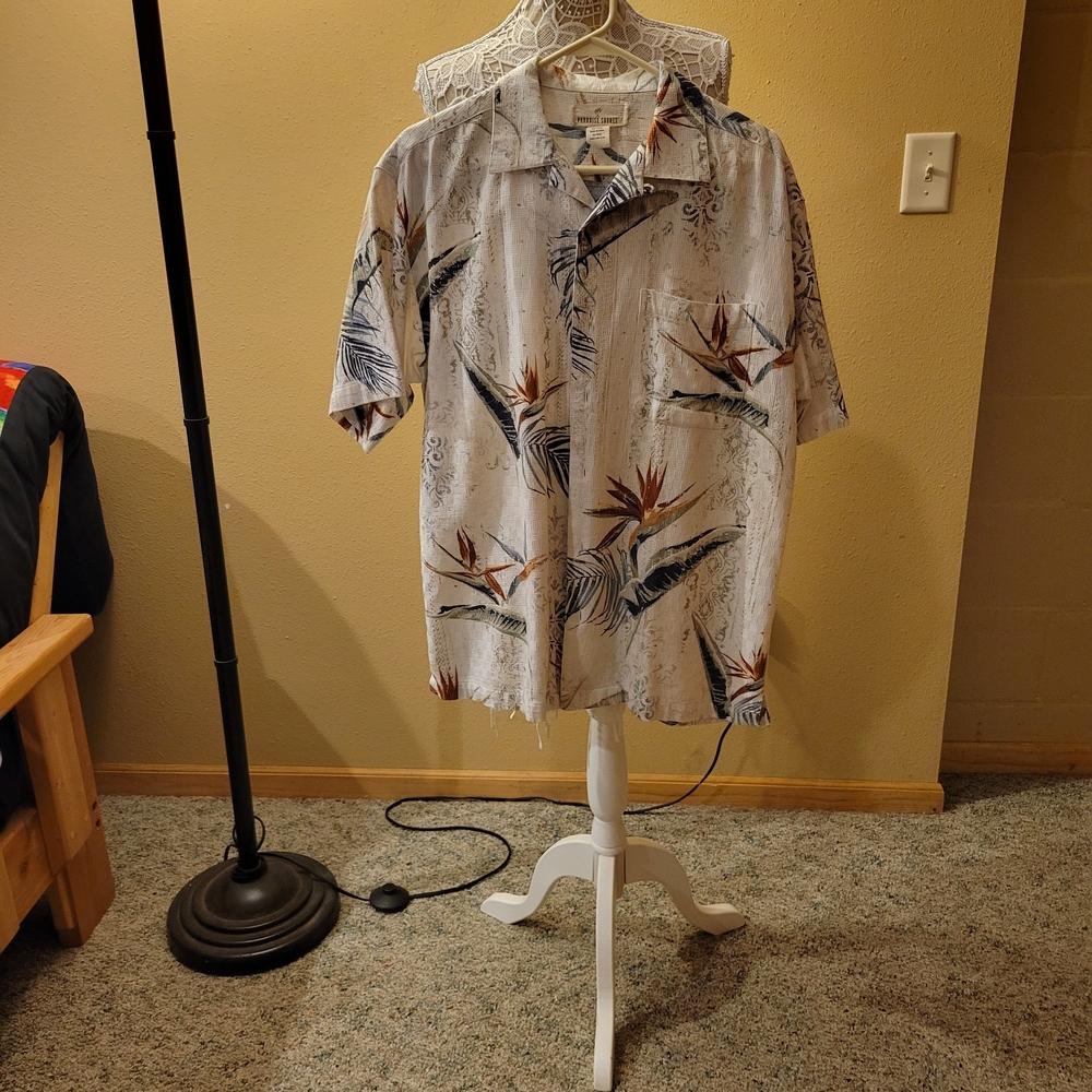Paradise Shores Men's Tropical Print Button Down Shirt